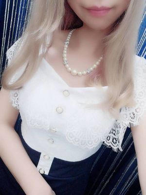 望月　麗奈（26） - 若妻　女GOD　ミナミ店
